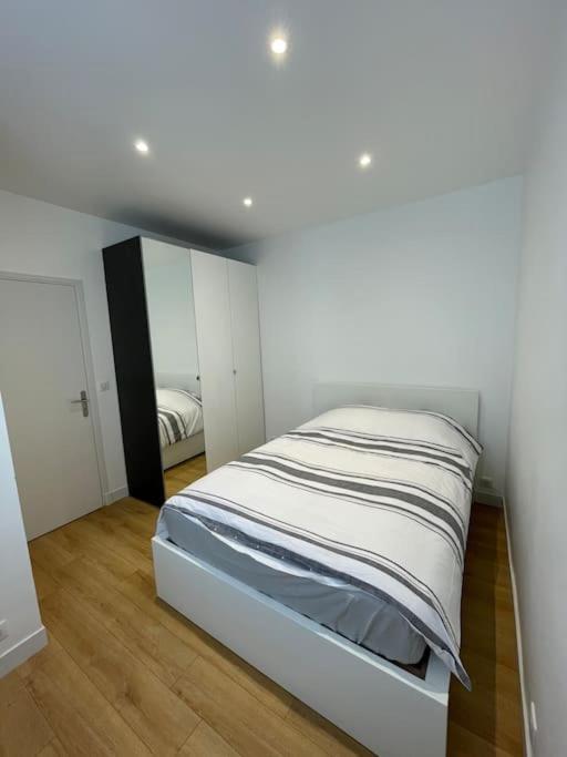 Paris Centre Clamart Hopital Percy Appart 2 Pieces Tres Lumineux Grand Εξωτερικό φωτογραφία