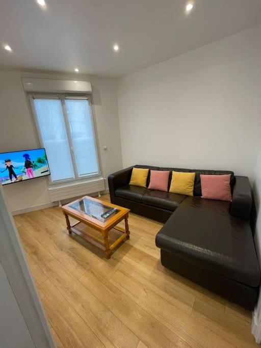 Paris Centre Clamart Hopital Percy Appart 2 Pieces Tres Lumineux Grand Εξωτερικό φωτογραφία